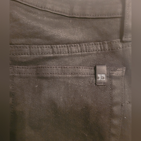 Joe's Charlie Coated Black Jeans. Size 26 - Picture 5 of 6
